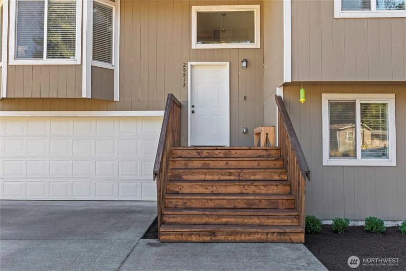 Property photo for 25513 33rd Avenue E, Spanaway photo 3