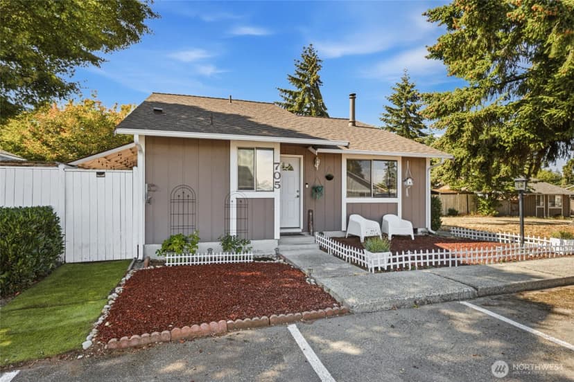 Property photo for 705 Lucerne Lane Se, Olympia photo 2