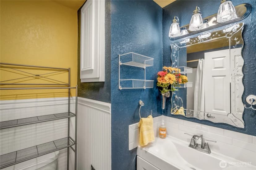 Property photo for 9484 Woodinville-redmond Road Ne #c202, Redmond photo 12