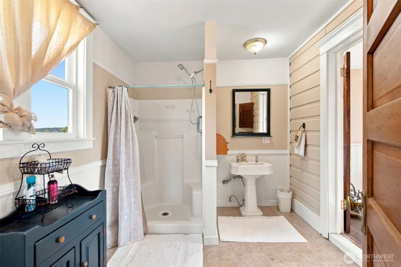 Property photo for 26206 Marine Drive, Stanwood photo 19