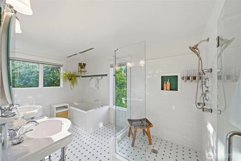 Property photo for 12015 Exeter Avenue Ne, Seattle photo 24
