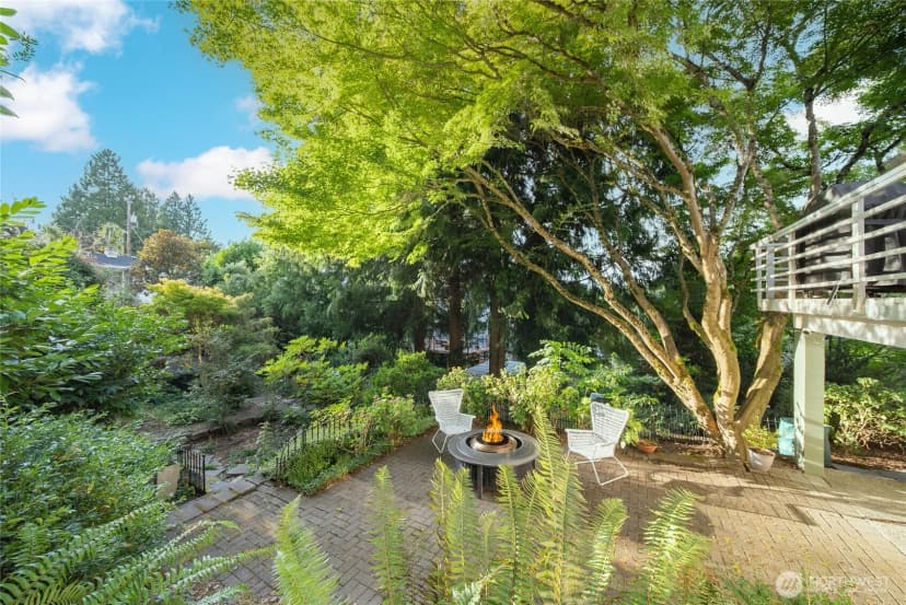Property photo for 12015 Exeter Avenue Ne, Seattle photo 36