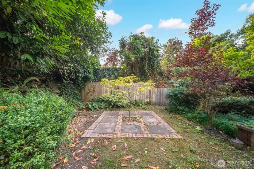 Property photo for 12015 Exeter Avenue Ne, Seattle photo 37