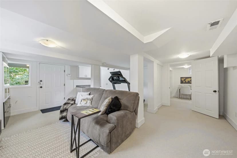 Property photo for 12015 Exeter Avenue Ne, Seattle photo 29
