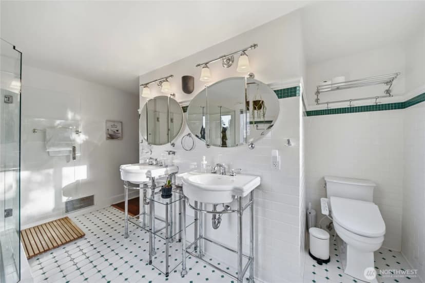 Property photo for 12015 Exeter Avenue Ne, Seattle photo 26