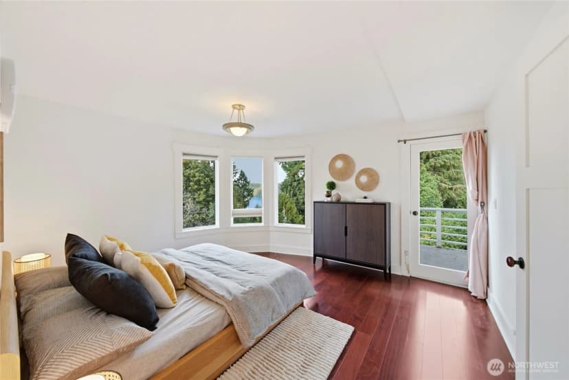 Property photo for 12015 Exeter Avenue Ne, Seattle photo 17