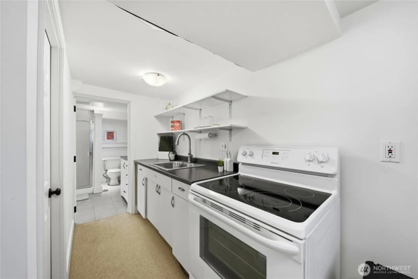 Property photo for 12015 Exeter Avenue Ne, Seattle photo 32