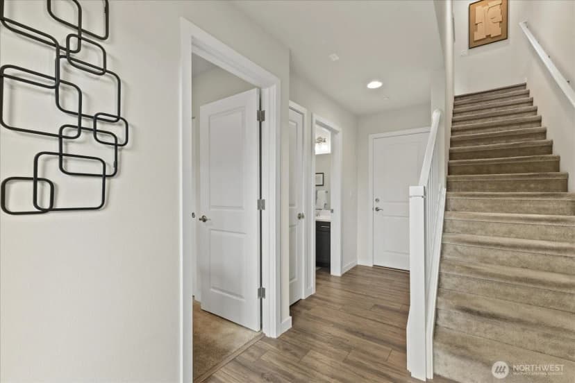 Property photo for 23712 8th Drive Se #c, Bothell photo 2