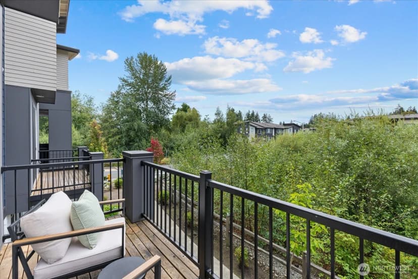 Property photo for 23712 8th Drive Se #c, Bothell photo 26