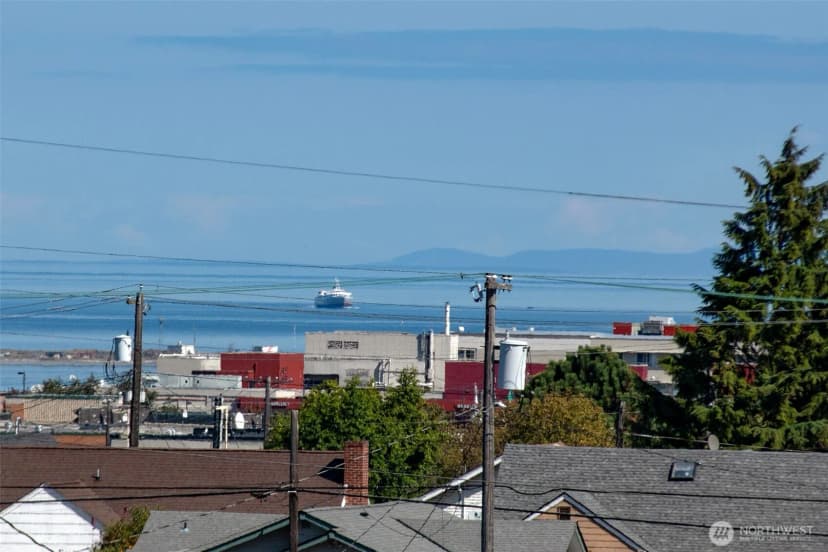 Property photo for 1026 E Sixth Street, Port Angeles photo 2