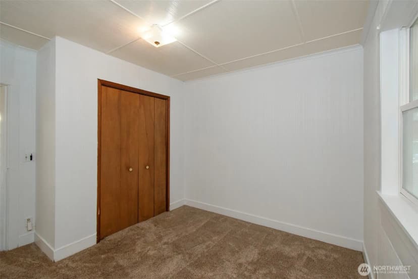 Property photo for 1026 E Sixth Street, Port Angeles photo 16