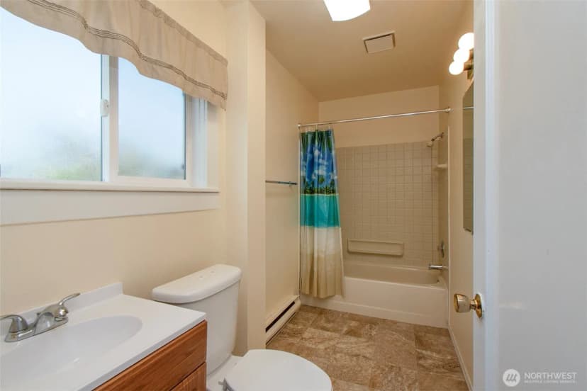 Property photo for 1026 E Sixth Street, Port Angeles photo 13