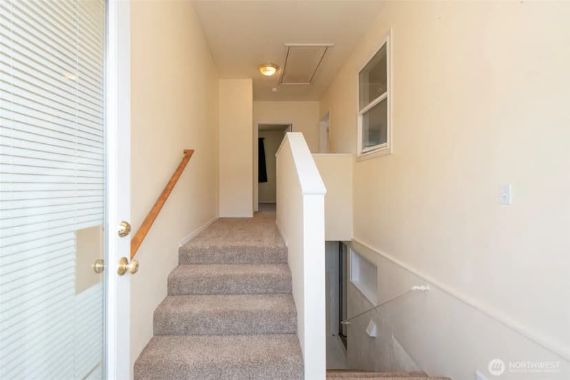 Property photo for 1026 E Sixth Street, Port Angeles photo 23