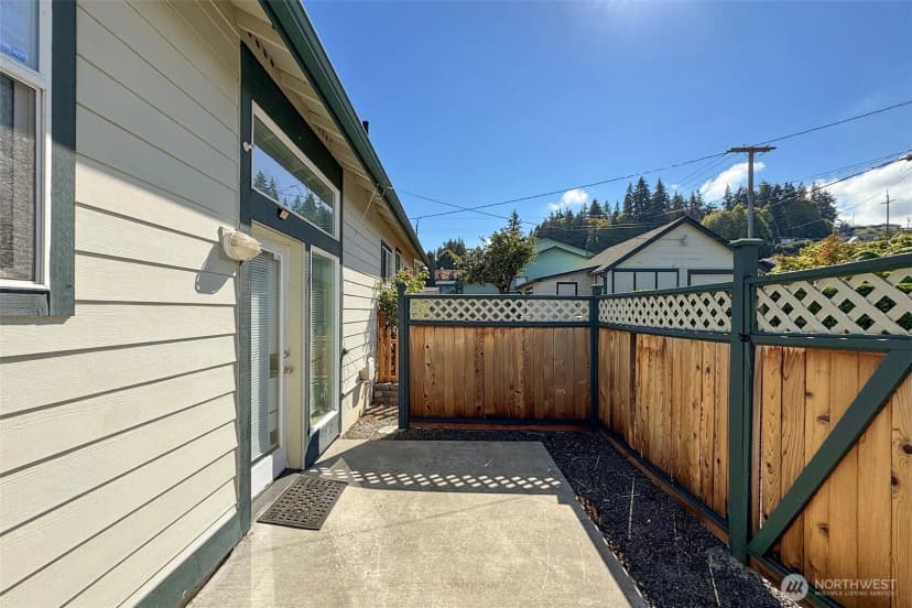 Property photo for 1026 E Sixth Street, Port Angeles photo 28