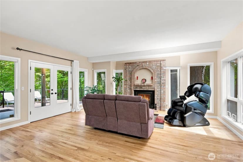 Property photo for 4856 167th Avenue Se, Bellevue photo 12