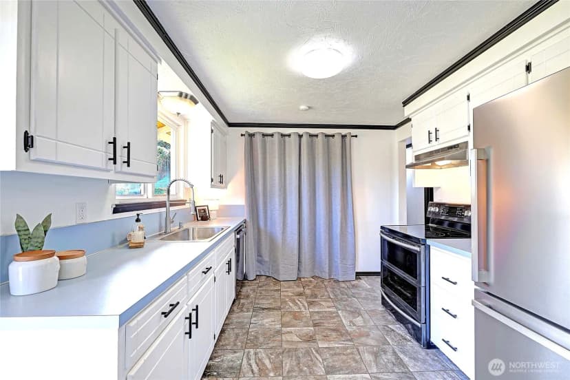 Property photo for 525 N Alcazar Avenue, Arlington photo 9