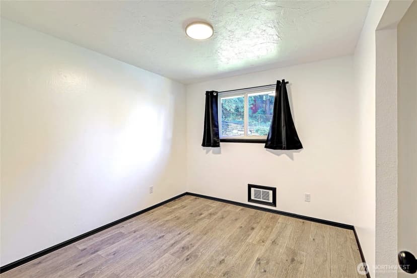 Property photo for 525 N Alcazar Avenue, Arlington photo 18