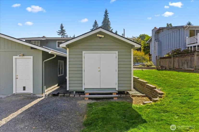 Property photo for 7819 225th Place Sw, Edmonds photo 30