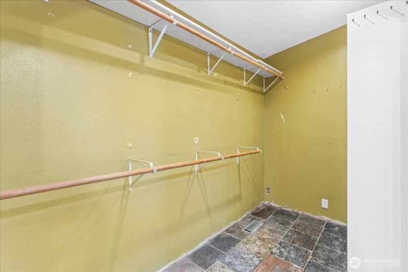Property photo for 7819 225th Place Sw, Edmonds photo 9