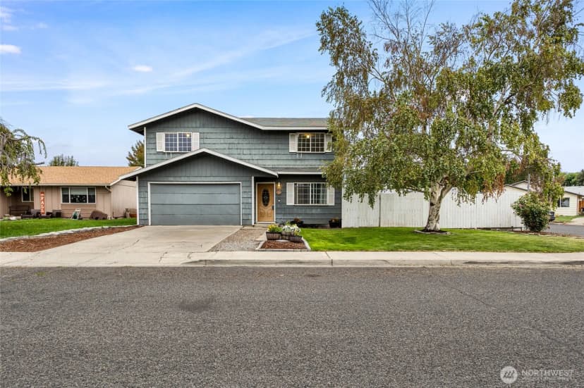 Property photo for 1711 S 66th Avenue, Yakima