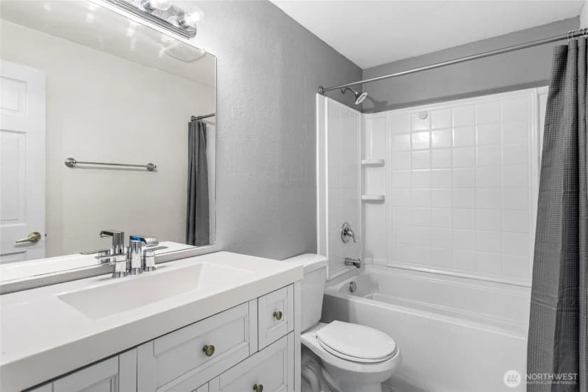 Property photo for 1711 S 66th Avenue, Yakima photo 15