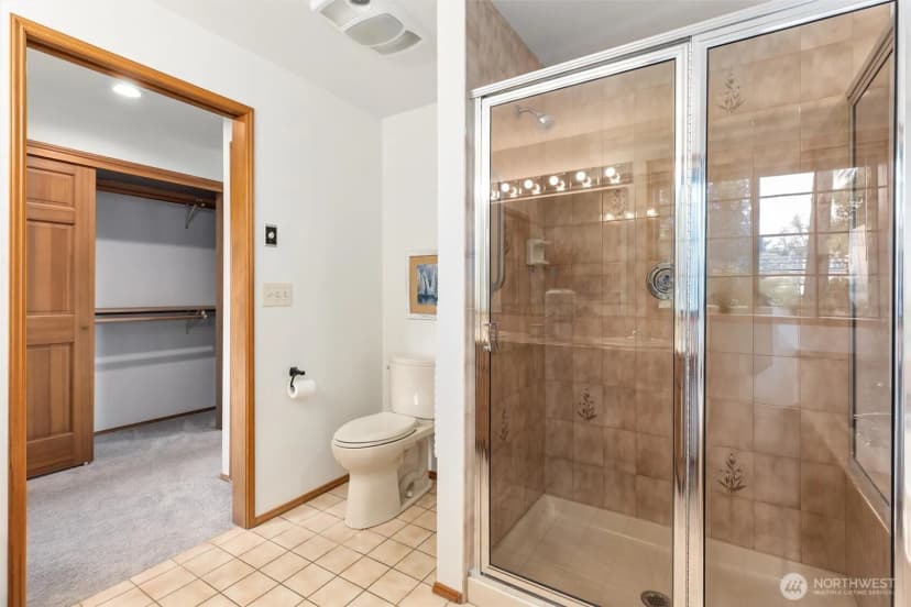 Property photo for 814 6th Avenue S, Edmonds photo 18