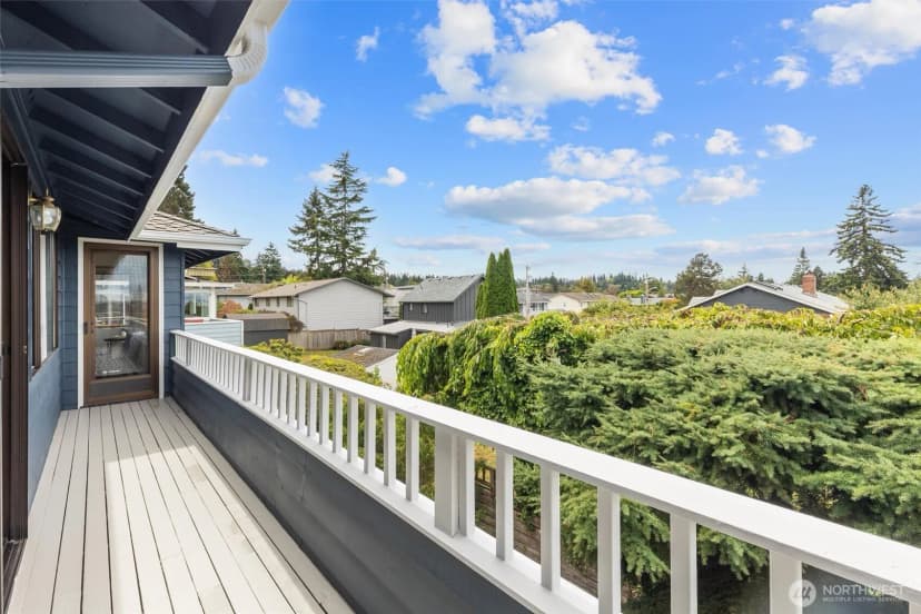 Property photo for 814 6th Avenue S, Edmonds photo 26