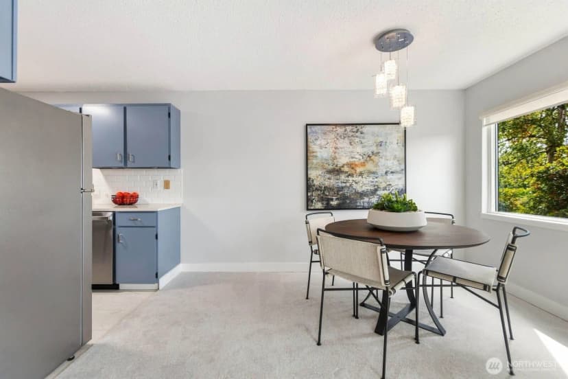 Property photo for 2501 Canterbury Ln E #216, Seattle photo 15