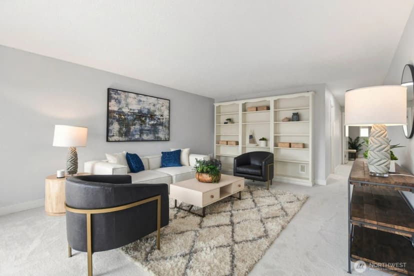 Property photo for 2501 Canterbury Ln E #216, Seattle photo 7