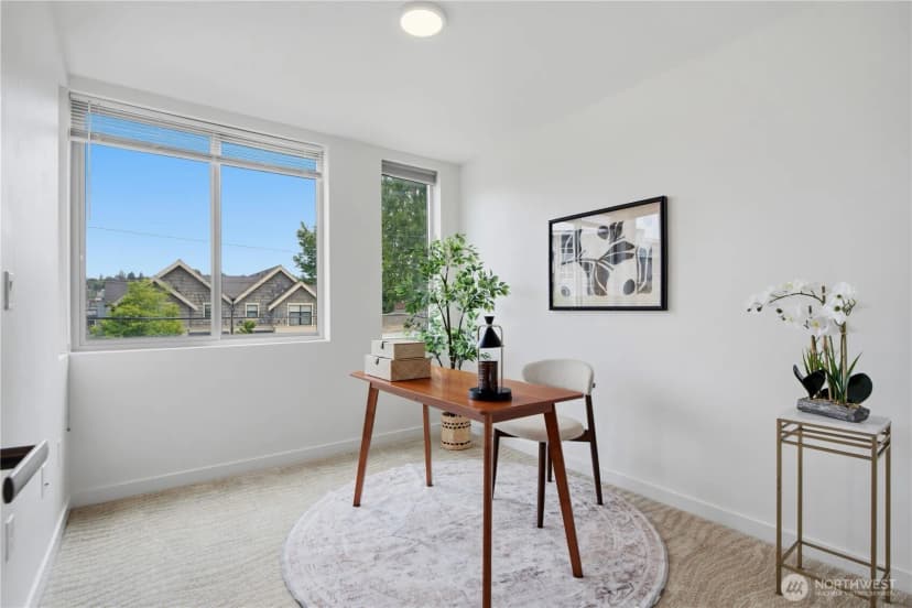 Property photo for 3043 C 21st Avenue W, Seattle photo 10
