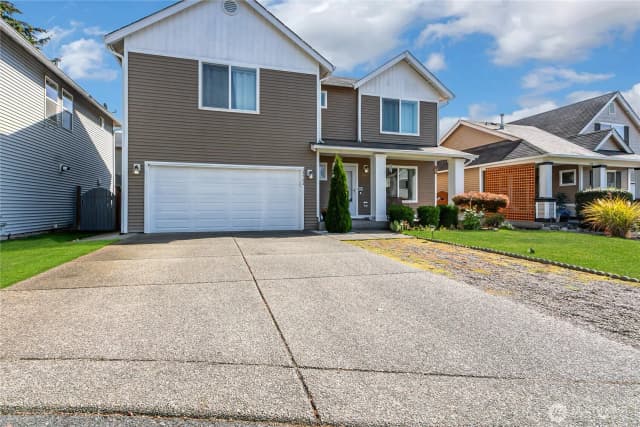 Property photo for 29704 217th Place Se, Kent photo 2