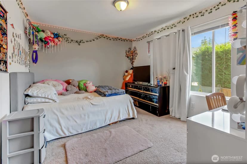 Property photo for 29704 217th Place Se, Kent photo 16