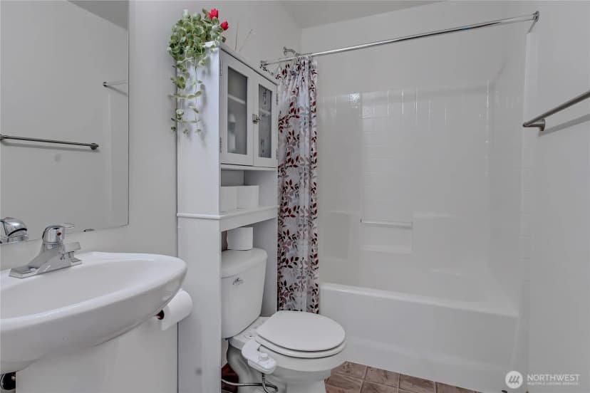 Property photo for 29704 217th Place Se, Kent photo 9