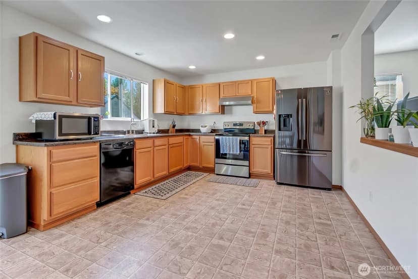Property photo for 29704 217th Place Se, Kent photo 7