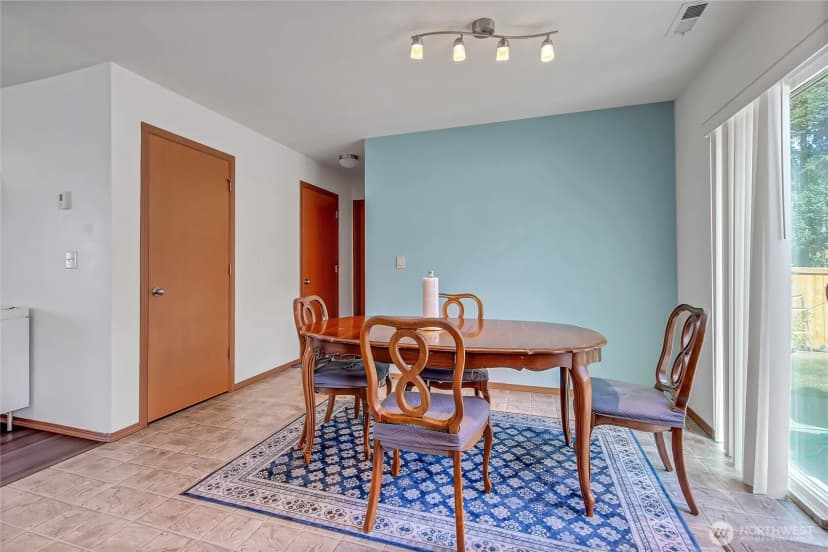 Property photo for 29704 217th Place Se, Kent photo 5
