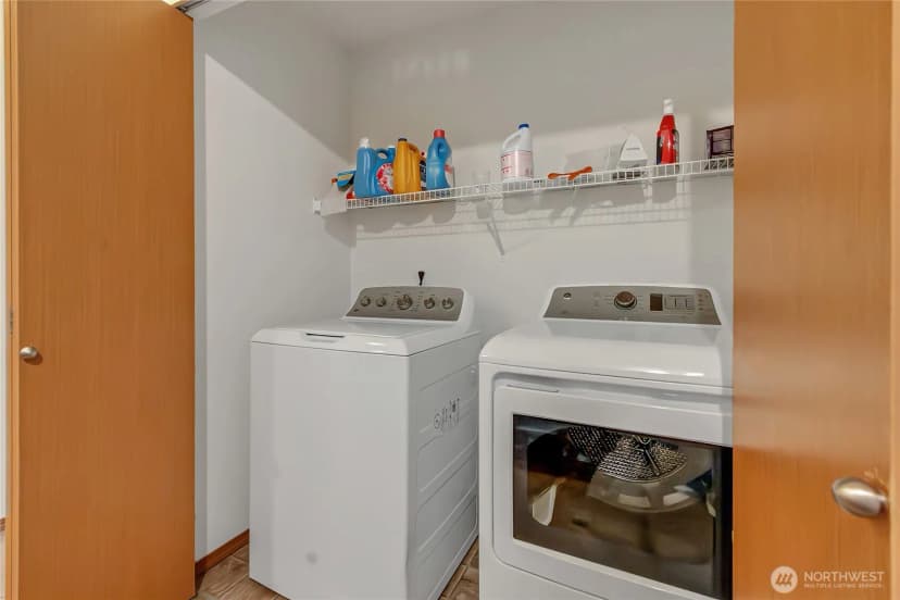 Property photo for 29704 217th Place Se, Kent photo 17