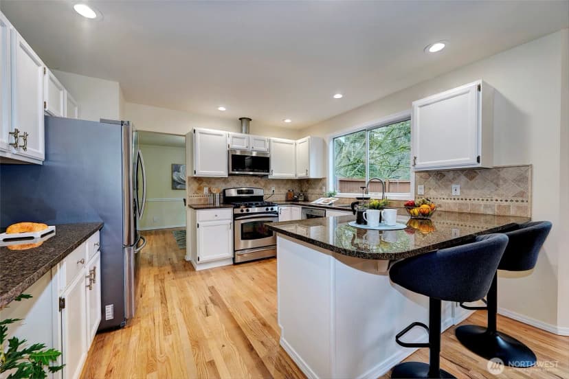 Property photo for 13133 Ne 74th Street, Kirkland photo 14
