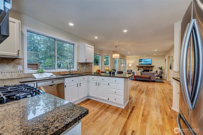 Property photo for 13133 Ne 74th Street, Kirkland photo 12