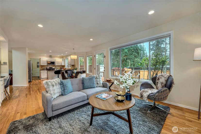 Property photo for 13133 Ne 74th Street, Kirkland photo 17
