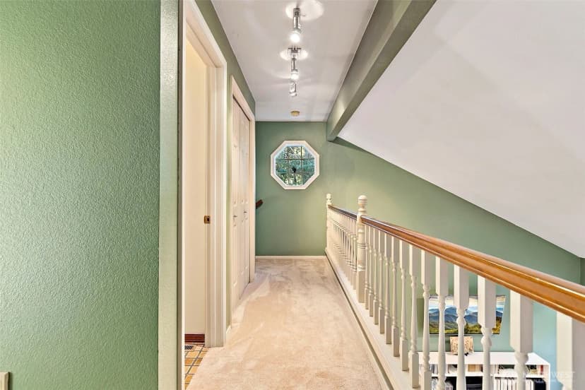 Property photo for 23414 130th Avenue Se, Kent photo 16