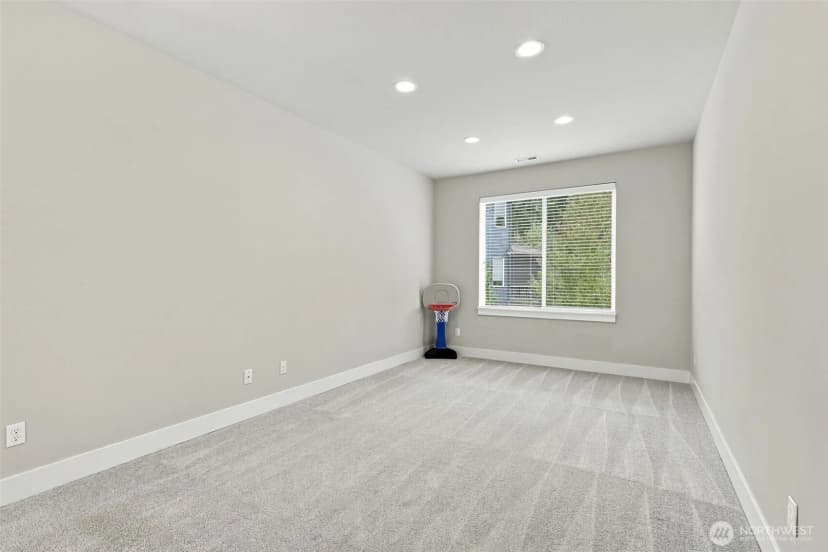 Property photo for 31357 43rd Place Sw, Federal Way photo 18