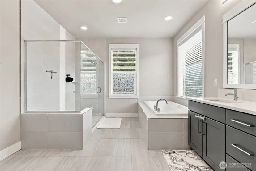 Property photo for 31357 43rd Place Sw, Federal Way photo 25