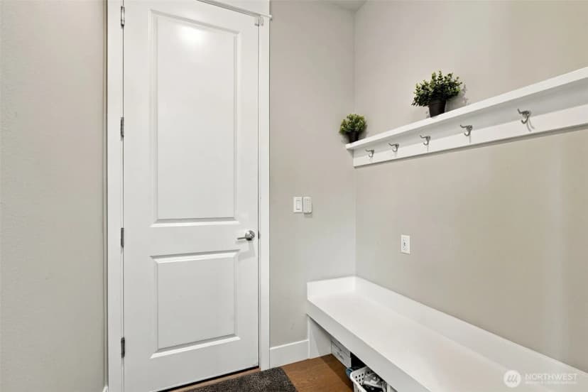 Property photo for 31357 43rd Place Sw, Federal Way photo 15