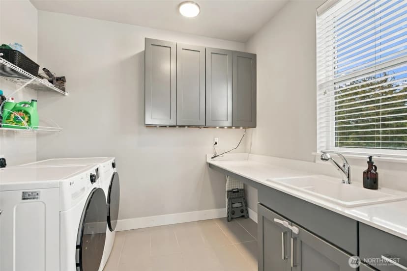 Property photo for 31357 43rd Place Sw, Federal Way photo 19