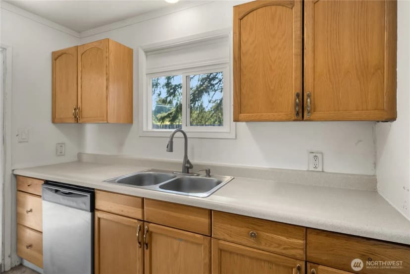 Property photo for 16526 42nd Avenue Ct E, Tacoma photo 16