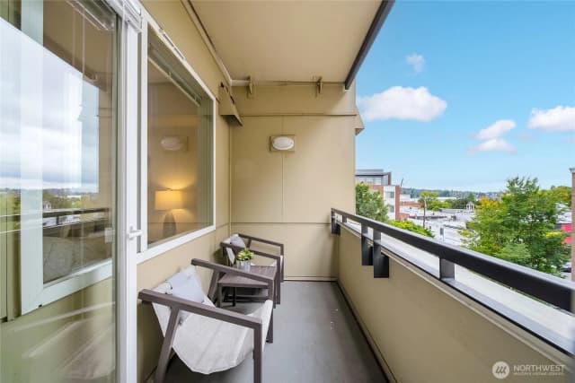 Property photo for 5440 Leary Avenue Nw #526, Seattle photo 4