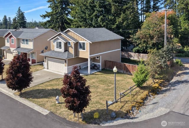 Property photo for 20402 11th Avenue Ct E, Spanaway photo 2