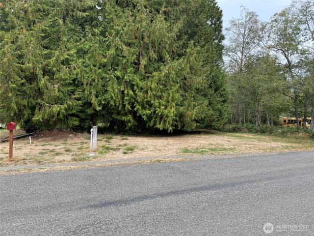 Property photo for 12528 Ne Philip Drive, Kingston photo 2