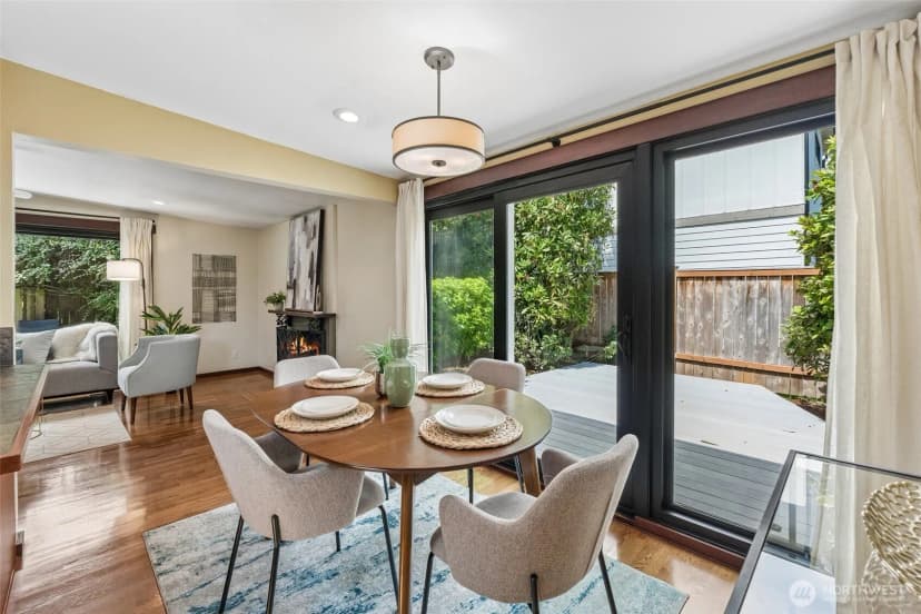 Property photo for 3222 Ne 85th Street, Seattle photo 6