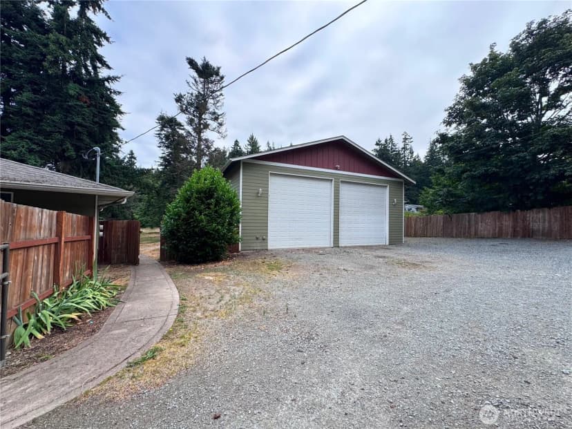 Property photo for 9105 176th St Nw #b, Stanwood photo 15